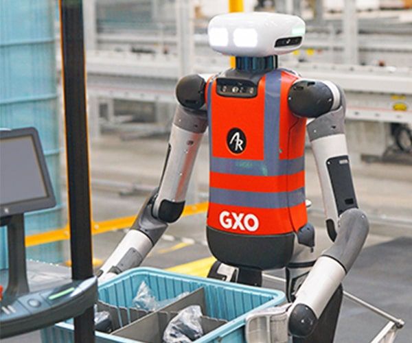 Figure AI、見える名前タグ追加で24時間仕分け運用を可視化 | Hakky